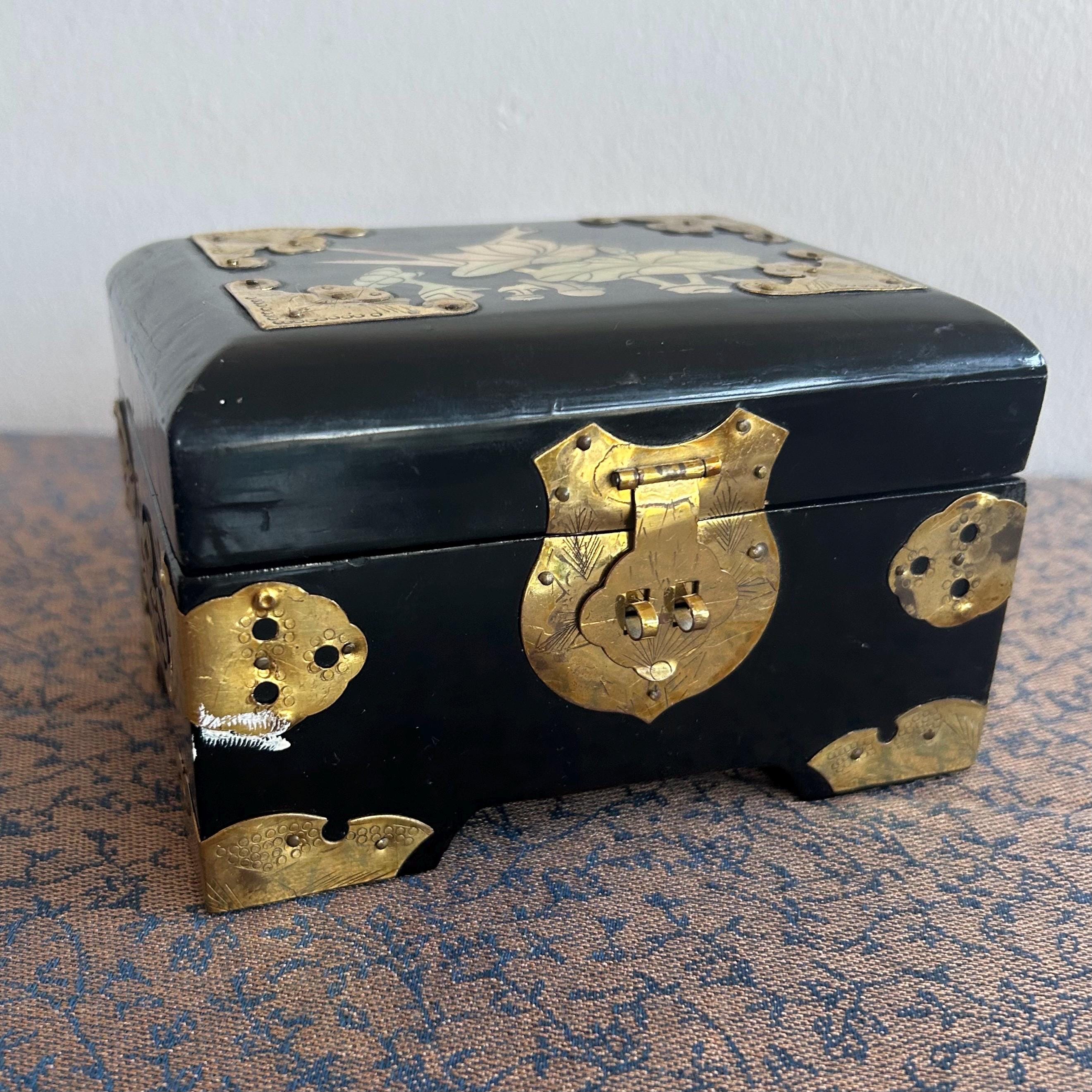 Antique Chinese Wooden Jewellery Box - Traditional Lacquered