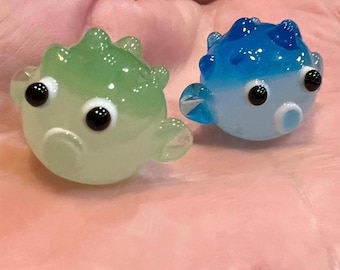 Glass Pufferfish Figurine: Green or Blue Desk Pet