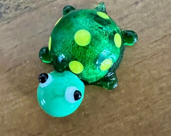 Glass Turtle, Desk Pet Turtle, Green Glass Turtle Figurine