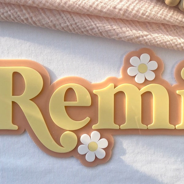 Personalized Daisy Name Sign: Custom Bedroom and Nursery Decor