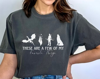 Estas son algunas de mis cosas favoritas: camiseta Comfort Colors, camiseta Fantasy Reader, ACOTAR, Throne of Glass, camiseta Eragon