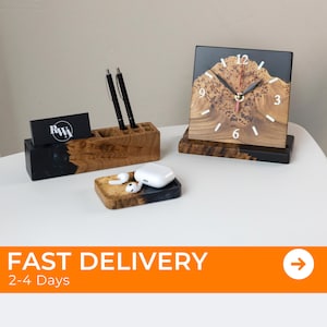 Accessori da scrivania in resina e legno per l'arredamento dell'ufficio. Orologio personalizzato per uomo, regalo di anniversario per lui, vassoio raccoglitutto in legno, regalo per insegnante