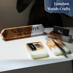 Büro Schreibtisch Set - Schreibtisch Namensschild, Kartenhalter, Schmuckschale, Stiftehalter. Büro Accessoires aus Harz und Holz. Bedeutungsvolles Vatertagsgeschenk