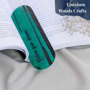 Handgefertigtes Lesezeichen aus HARZ und HOLZ. Einzigartiges personalisiertes Geschenk für Bücherliebende. Personalisierbares Geschenk für Leser