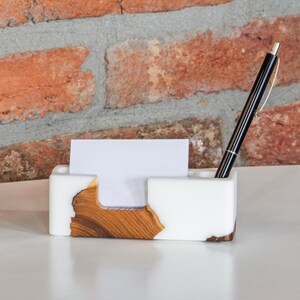 Cadeaux en bois avec porte-notes et porte-stylo pour avocats. Organiseur de bureau en résine, idées cadeaux pour un collègue image 9