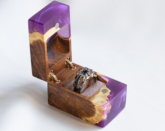Resin & Wood Ring Box anniversary gift for her. Custom Engagement Ring Box as Sentimental Gift. Engraved purple ring box