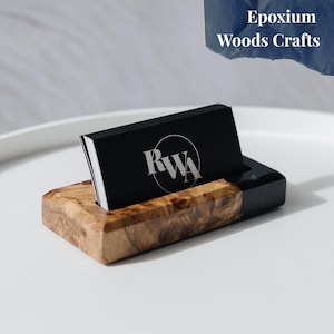 Porta biglietti da visita personalizzato in resina epossidica e legno. Decorazione estetica per scrivania. Regali fatti a mano per papà, mamma, sorella, fratello