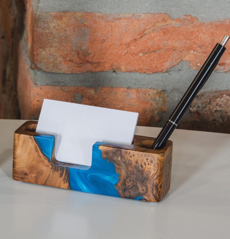 Cadeaux en bois avec porte-notes et porte-stylo pour avocats. Organiseur de bureau en résine, idées cadeaux pour un collègue image 10