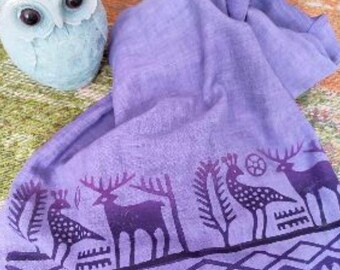 Chal de algodón hecho a mano con diseño de ciervo - Bufanda de mujer color lila - Elegante chal para todas las estaciones