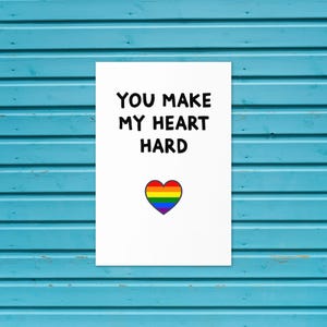 Carte de voeux gaie | LGBT, LGBTQ, Saint-Valentin gay, carte d'anniversaire, fierté, mois de la fierté, arc-en-ciel, Saint-Valentin drôle, Love is love, couple gay, gay