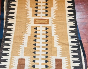 Crystal area Navajo storm pattern vintage 1970s rug weaving