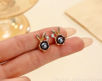 Black Tahitian Pearl Gold Bee Stud Earrings | Nature-Inspired Jewelry | Minimalist Everyday Earrings