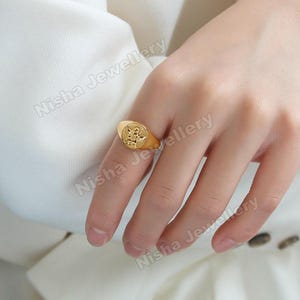 Gold Angel Signet Ring – 925 Sterling Silver Oval Signet Ring, Minimalist Elegant Jewelry Gift for Women