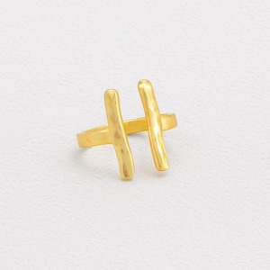 Anello aperto minimalista in argento sterling 925 / Anello regolabile con trama martellata / Anello aperto con polsino / Regali per la mamma / Regali per lei