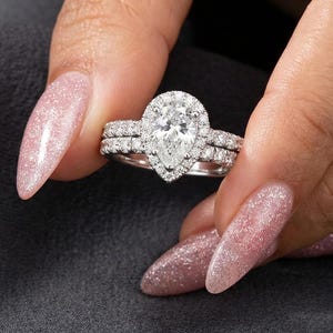 1,5 karat päronslipad moissanit Halo förlovningsring i 925 sterlingsilver med brudtärna