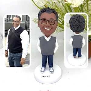 Personalized bobbleheads, custom father 3D statues, family member gifts, bobblehead birthday gifts, anniversary Christmas gift