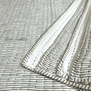 Grey Stripe Block Print Kantha Quilt, Indian AC Blanket, Handmade Reversible 100%Soft Cotton Quilted Bedding Quilt, Sofa/Bedroom Decor Quilt