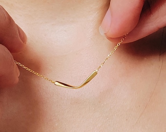 Simple Gold Curve Bar Pendant Necklace Minimalist Jewellery Dainty Necklace Birthday Gift for Her | 18k Gold Plated Sterling Silver