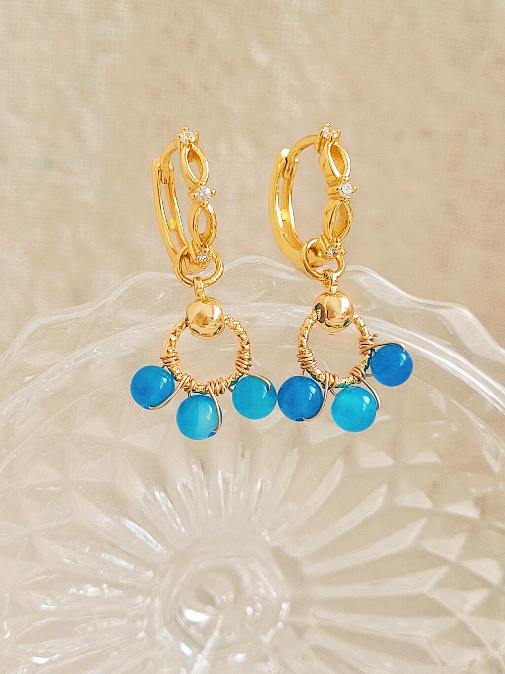 Orecchini Pendenti In Argento Sterling Placcato Oro Con Pietre Aqua Calcedonio - Gioiello Boho Chic Donna