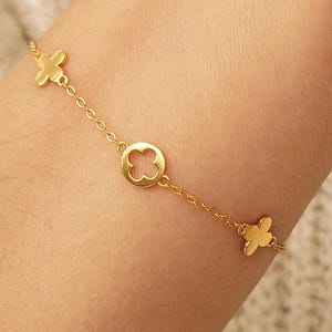 Handmade Dainty Gold Clover Bracelet 18k Gold Plated Sterling Silver Minimalist Boho Jewellery Gift for Her