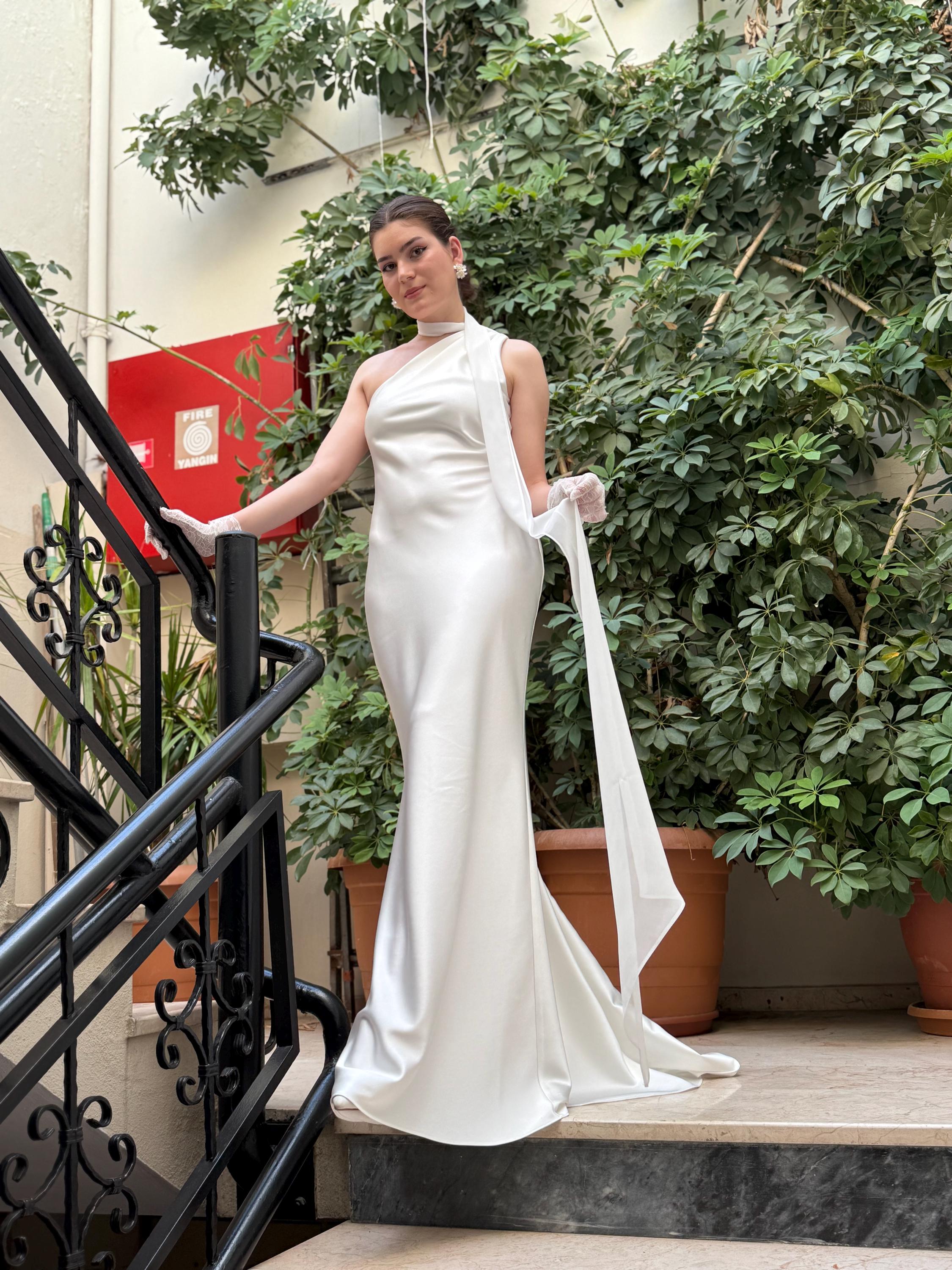 Wedding Gown 40 Year Old Bridesmaid 30 Wedding Dresses For Older Brides, From Casual To Chic Wedding Gown 40 Year Old Bridesmaid 30 Wedding Dresses For Older Brides, From Casual To Chic