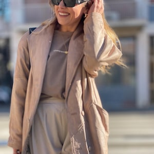 Unique woman beige genuine leather coat Vintage jacket overcoat oversize retro Urban style 80s 90s oldschool parka spring outfit