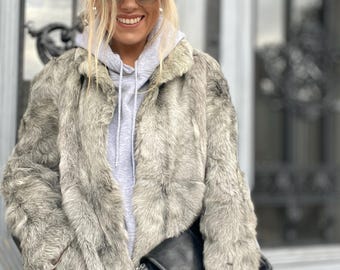 Vintage Grey Goat Fur Coat: Elegant Short Jacket, S-M