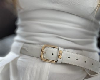 Collier Ras Du Cou En Métal Argenté Avec Motif Ceinture - Neuf Avec étiquettes