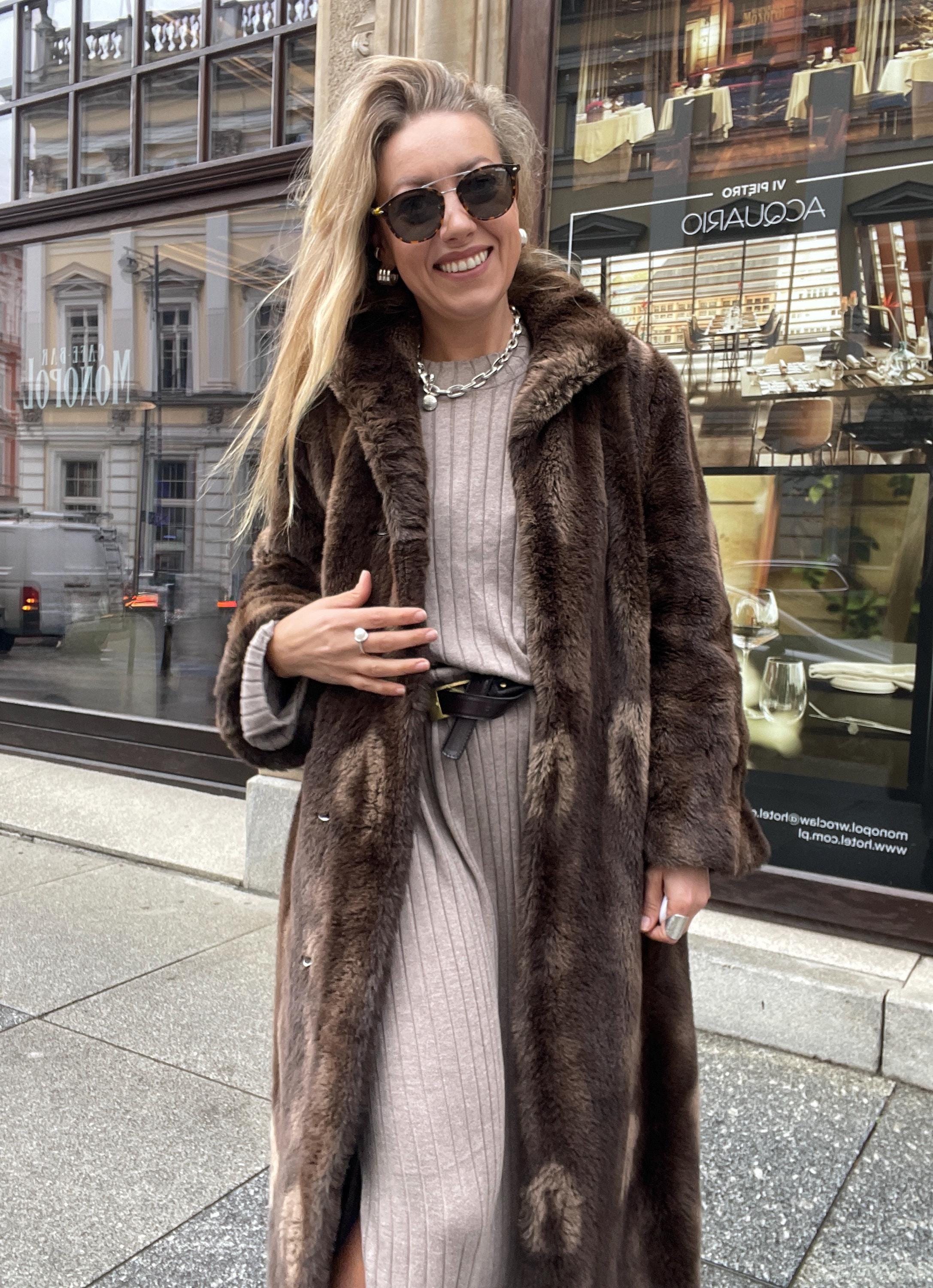 Long Faux Mink Fur Vintage Coat Brown and Beige Luxury Maxi Lenght
