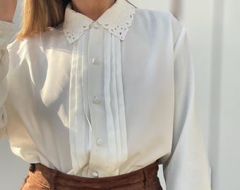 Vintage Spitzenkragen Bluse, Ecru Button-Up Shirt, schicke 70er Jahre Stil