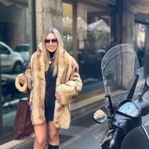 Vintage fur Coat Natural fur jacket winter outfit beige fur for woman gift for her mob wife style beige gold fox mink