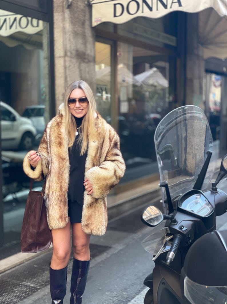Vintage fur Coat Natural fur jacket winter outfit beige fur for woman gift for her mob wife style beige gold fox mink