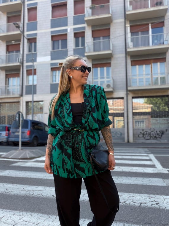 Vintage woman  blazer, 80s suit jacket, black green Emerald retro patterned oversized