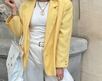 Blazer amarillo elegante original chaqueta de traje vintage negro retro old school estilo dinero antiguo botones dorados oversize chic parisino años 80 90 primavera
