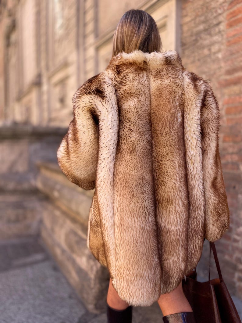 Vintage fur Coat Natural fur jacket winter outfit beige fur for woman gift for her mob wife style beige gold fox mink