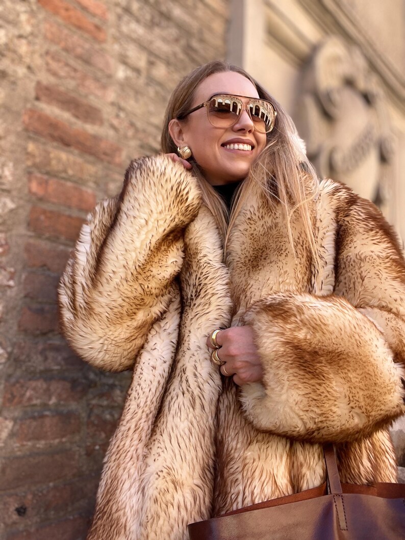 Vintage fur Coat Natural fur jacket winter outfit beige fur for woman gift for her mob wife style beige gold fox mink