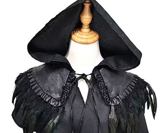 Mittelalterlicher Vintage-Federschal, schwarzer Gothic-Ritter-Elf-Umhang mit Kapuze, Lederumhang, Halloween-Party, Cosplay-Kostüm für Damen und Herren