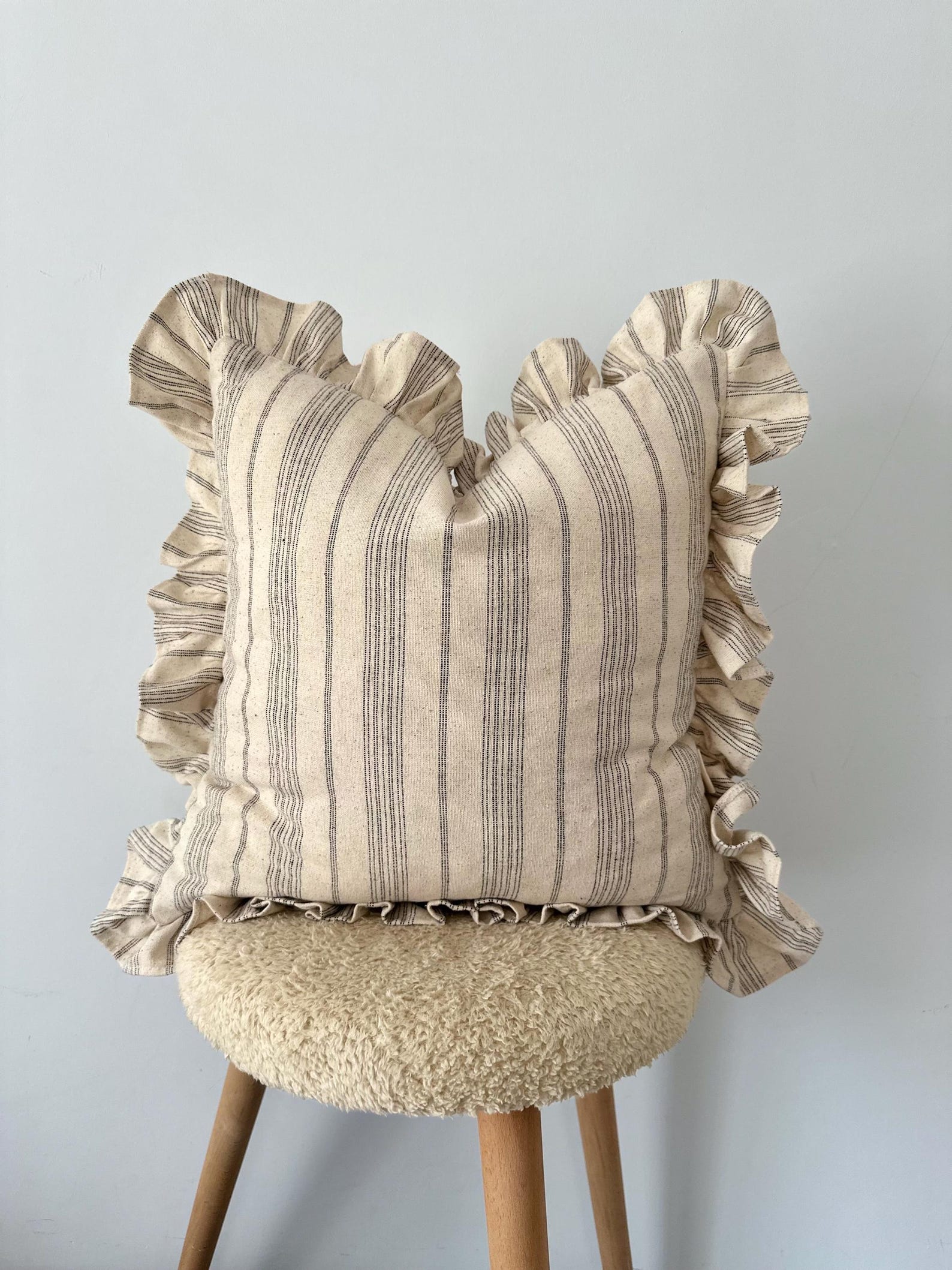 Linen Stripe Pillow Cover: Rustic Ruffle Accent, Farmhouse Decor - with ruffle, SQUARE 18"x18"(45cm)