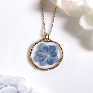 Handmade Dried Hydrangea Flower Necklace in 14k Gold | Pressed Flower Resin Pendant Necklace, Birthday Anniversary Gift for Her
