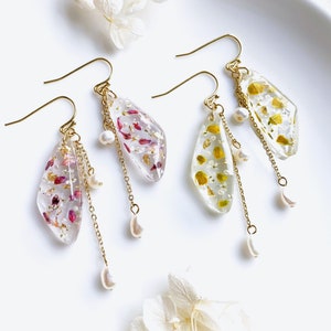 Handmade Earrings with Real Pressed Flower & Freshwater Pearl in 14k Gold | Pressed Flower Earrings Jewelry Resin Earrings, Gift for Her