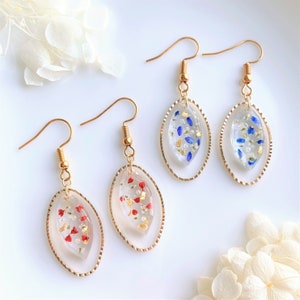 Handgemaakte oorbellen met echt geperste bloemblaadjes in 14k goud, uniek ontwerp | Geperste bloemoorbellen Sieraden Harsoorbellen, cadeau voor haar