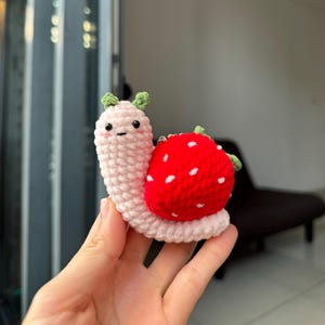 Crochet snail, strawberry snail, quick crochet pattern, crochet snail pattern, snail crochet pattern, snail plush pattern