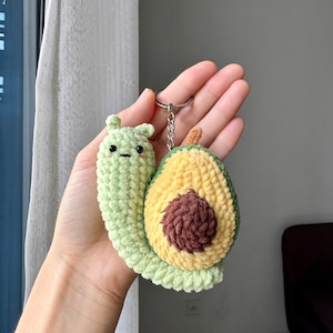 Crochet snail, avocado snail, strawberry snail, quick crochet pattern, crochet snail pattern, snail crochet pattern, snail plush pattern