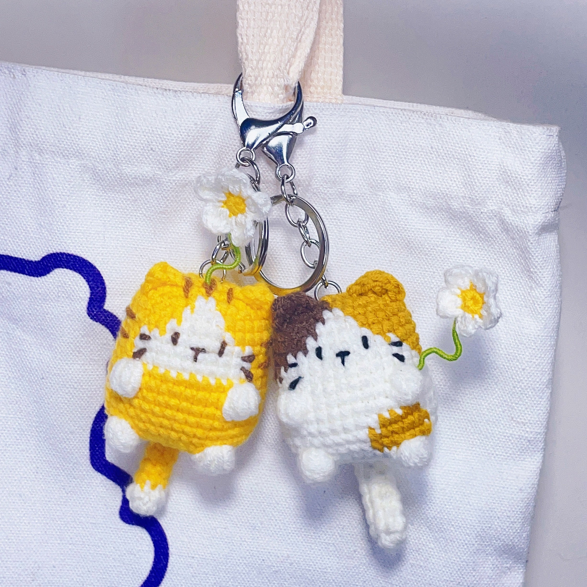 Katze häkeln, Muster, Schlüsselanhänger gehäkelt, Amigurumi gehäkelt, Häkelmuster, Katze häkeln süß, Katze häkeln