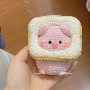 Crochet piglet, pig amigurumi, crochet keychain pattern, crochet keychain charm, crochet pattern, crochet pig, guinea pig crochet