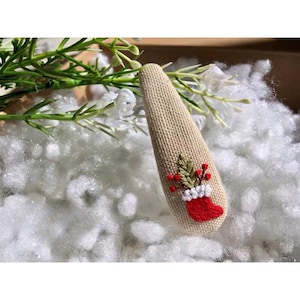 Embroidered, hair clips, hair accessories, personalized hair clip, floral embroidery, hand embroidery, baby girl gift personalized