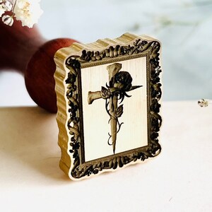 Sello de cera con diseño de rosa victoriana gótica: elegante sello de cera de estética oscura (23 x 28 mm)