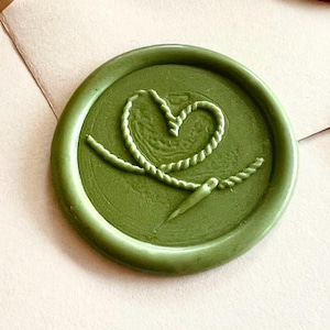 Knitted Heart Thread & Needle Wax Seal Stamp – 25mm Brass Stamp for Crafting, Card Making, Invitations, and Packaging