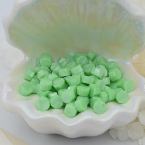 D21 Mint-Perlen Wachssiegel Perlen - Zartgrün mit Perlmutt-Effekt Farbe | 30g (ca.100 Perlen) Wachsperlen für Hochzeitseinladung, Umschlag & Geschenke