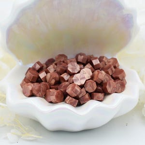 L55 Perles de cire en bronze rose - Cuivre rose chaud avec une lueur métallique | 30 g | Pour les invitations, la tenue d'un journal et la création élégante